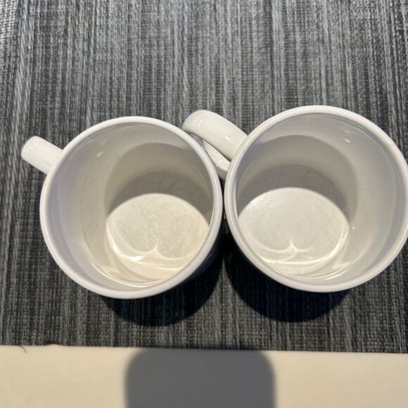 Pair of Jurassic World logo coffee mugs - Picture 6 of 7